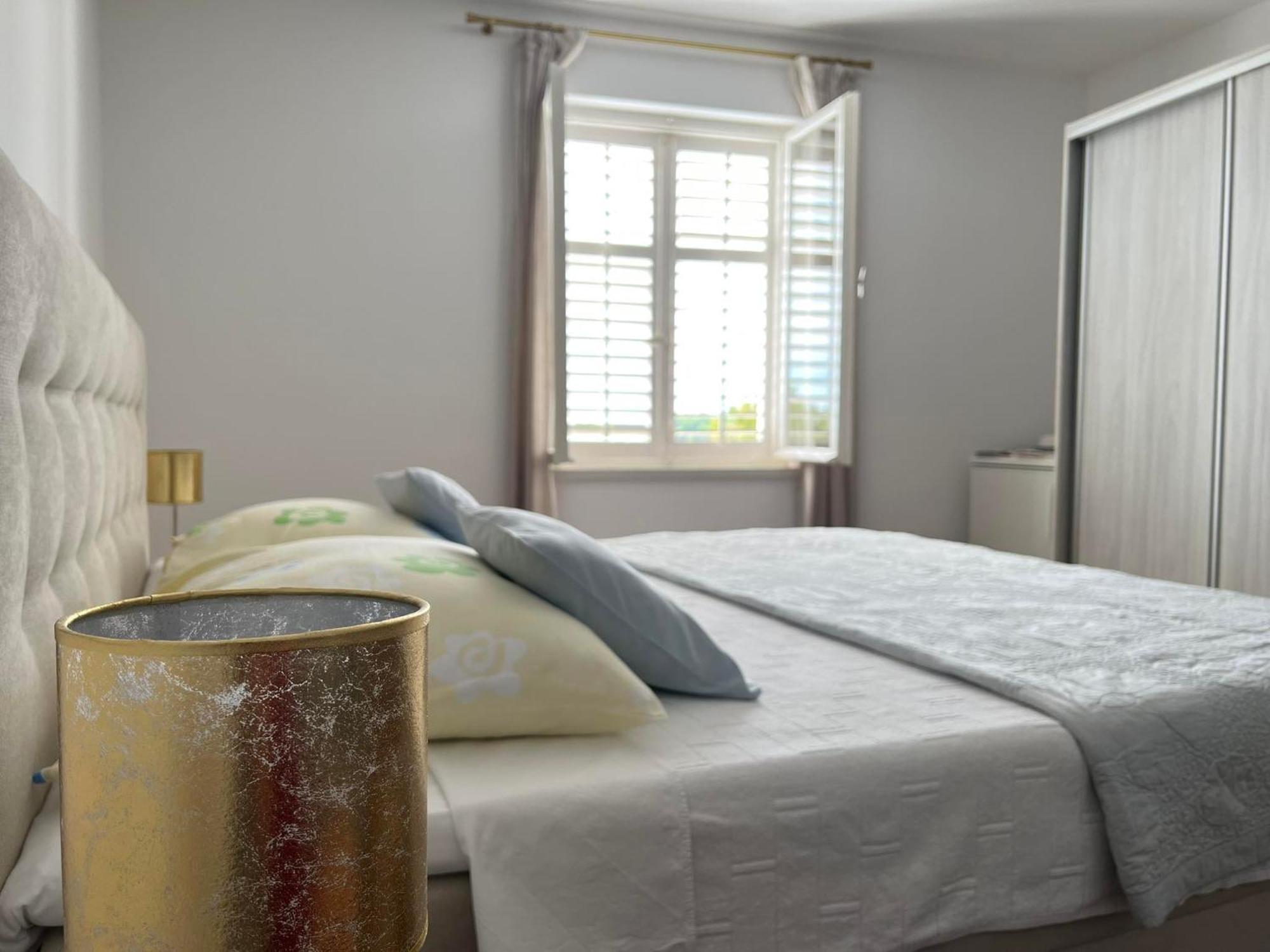 Old Town Rooms Раб Екстериор снимка